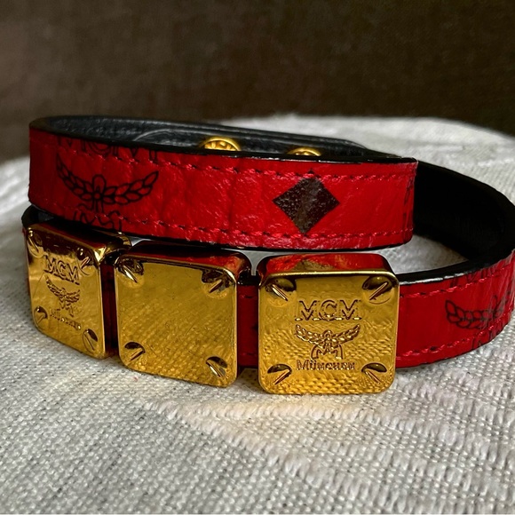MCM Authentic Red Double Wrap Leather Bracelet - Picture 3 of 13
